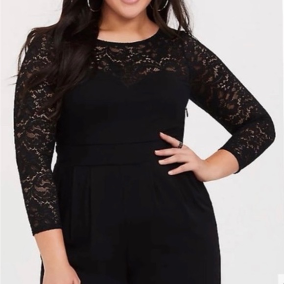 Torrid: Lace long sleeved jumpsuit with heart shaped neckline - Picture 8 of 10